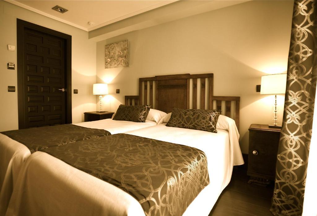 Hotel-Hospederia Los Templarios Sepúlveda Δωμάτιο φωτογραφία